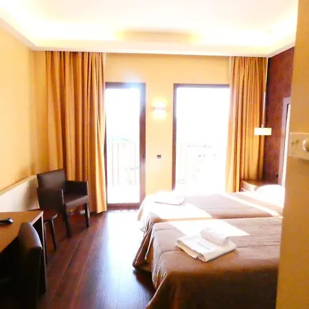 Fuente Del Miro Hotel 3*