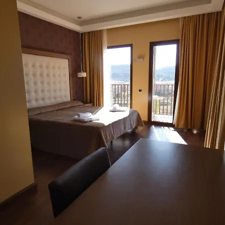 Hotel Fuente Del Miro 3*