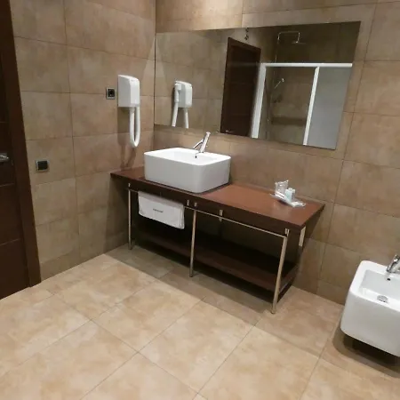 Otel Fuente Del Miro 3*
