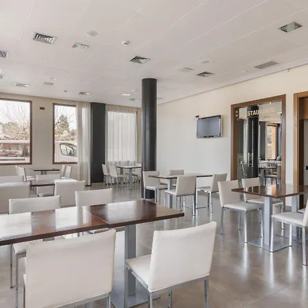 Fuente Del Miro Hotel