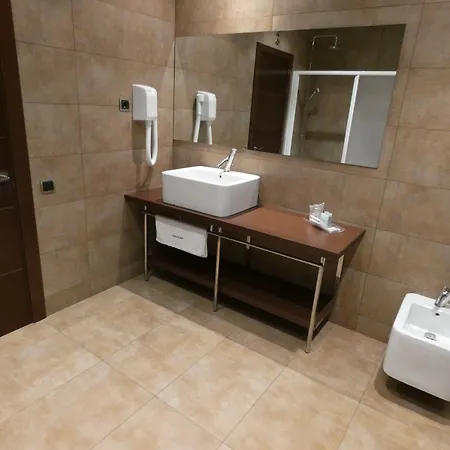 Fuente Del Miro 3*
