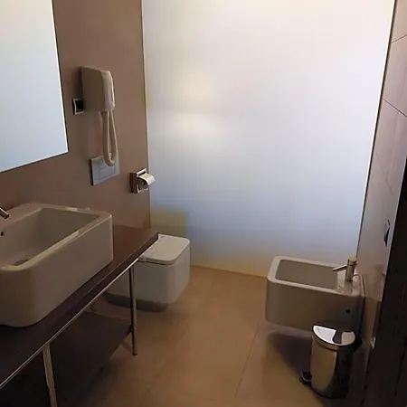 Hotel Fuente Del Miro