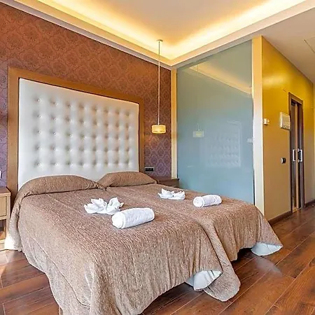 Fuente Del Miro Hotel 3*